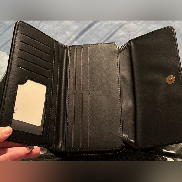 NWT Black Vegan Patent Leather Clutch Wallet - Picture 4 of 9